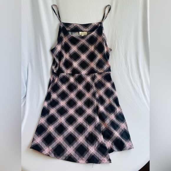 Girl's 2 Piece Outfits - Picture 7 of 11